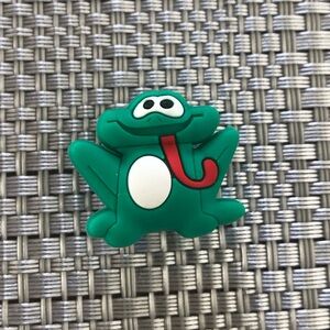 5/$10 Frog crocs charm/jibbitz